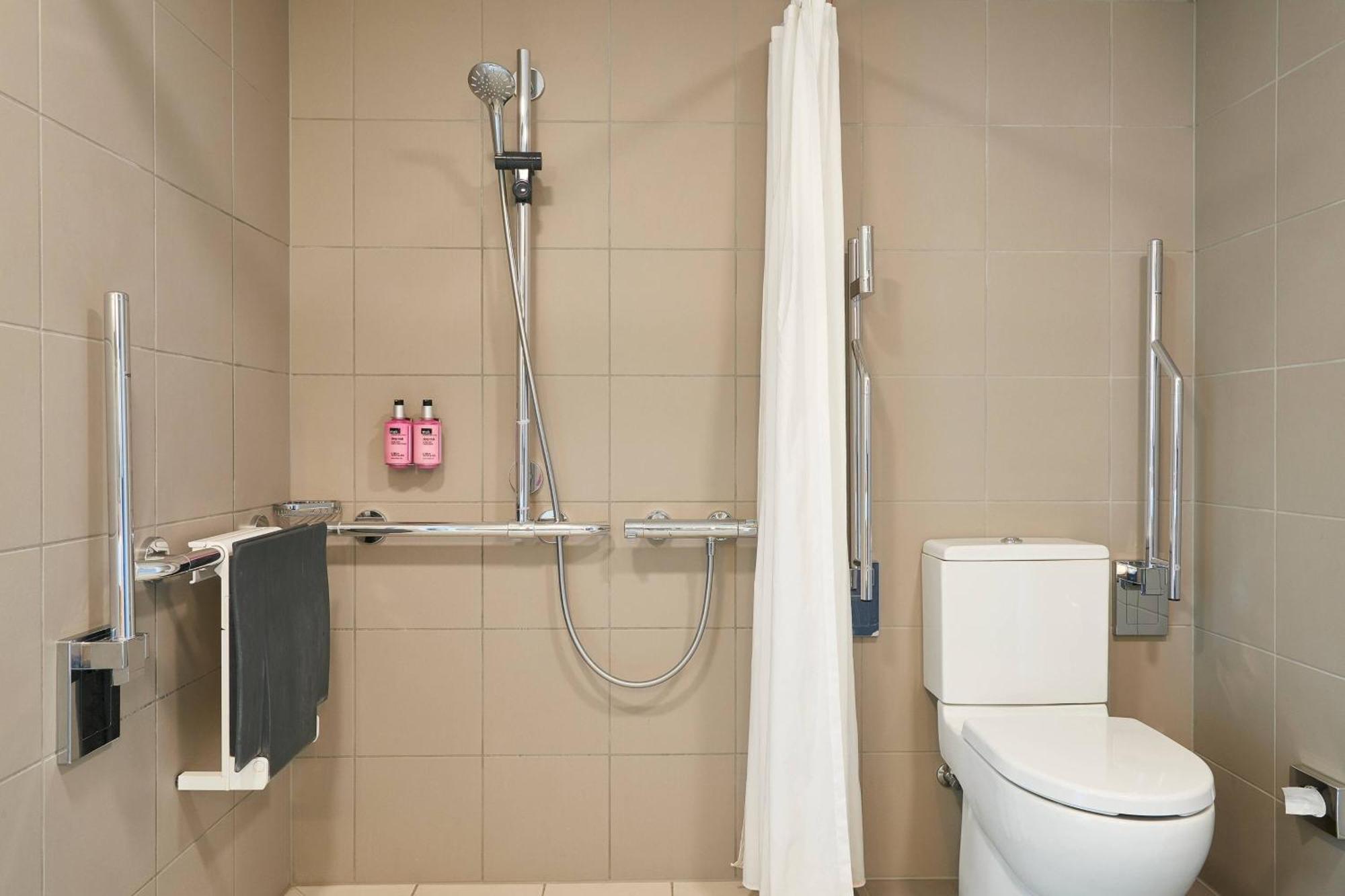 Moxy Milan Malpensa Airport Hotel Case Nuove  Ngoại thất bức ảnh