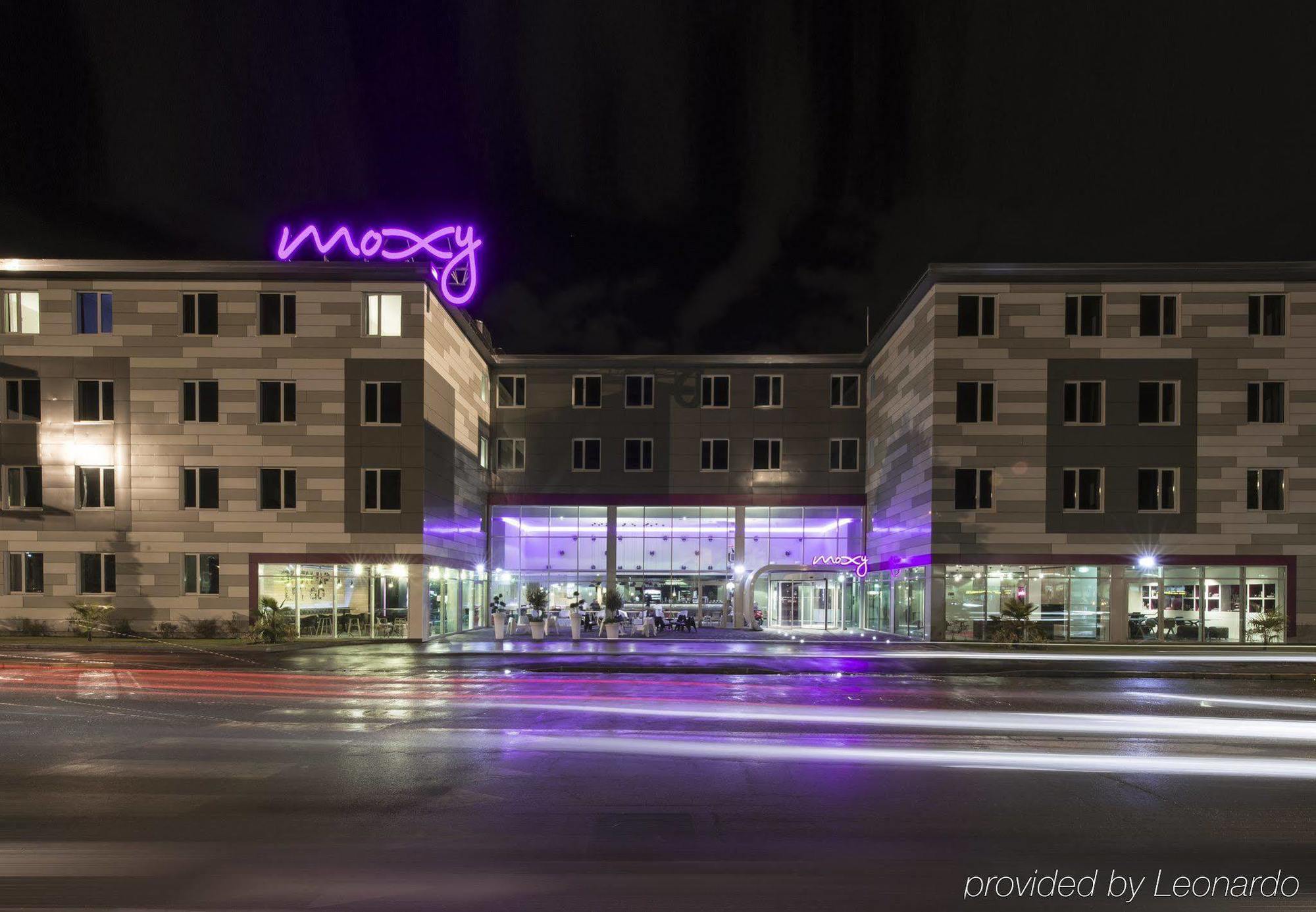 Moxy Milan Malpensa Airport Hotel Case Nuove  Ngoại thất bức ảnh