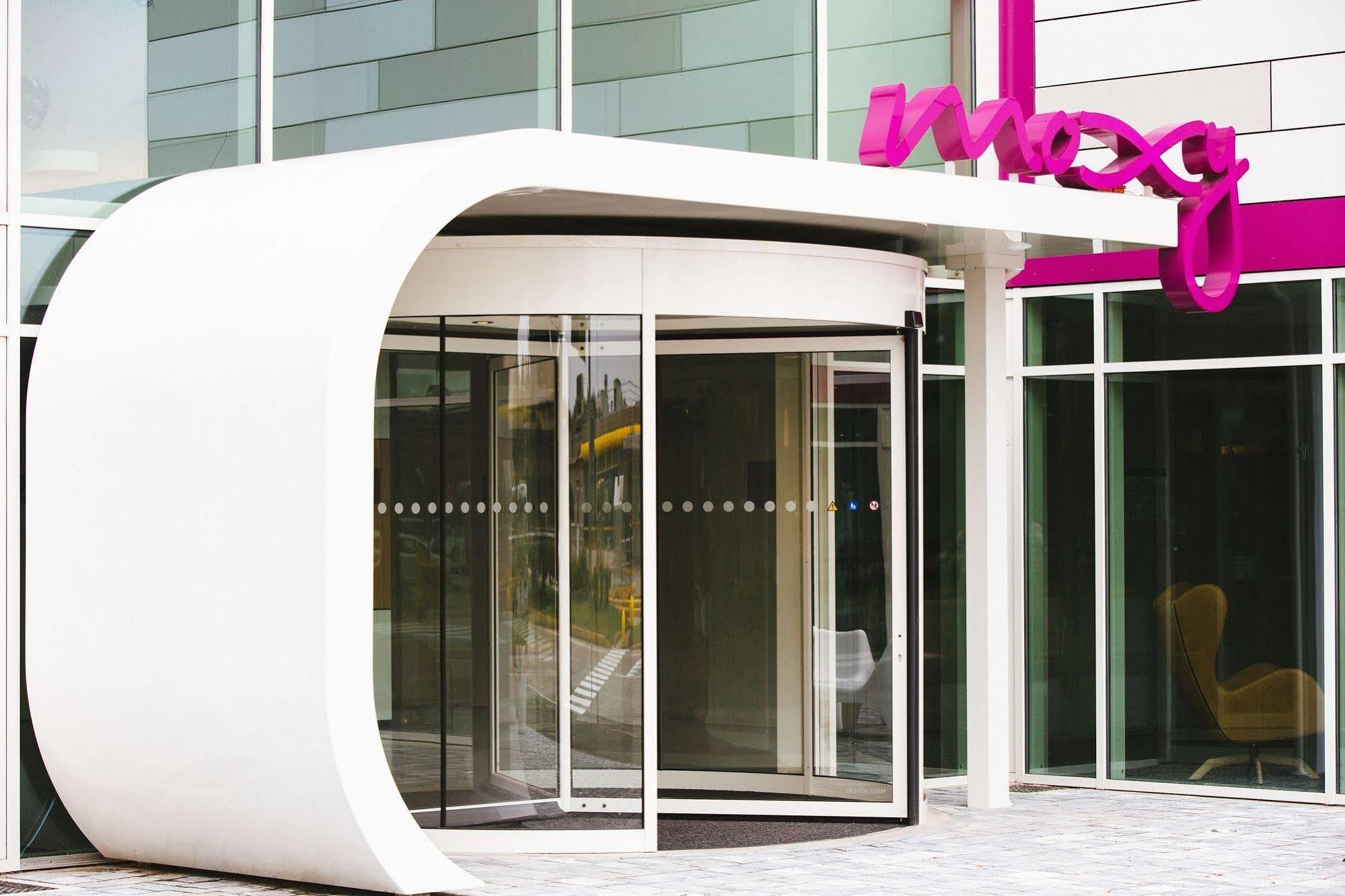 Moxy Milan Malpensa Airport Hotel Case Nuove  Ngoại thất bức ảnh