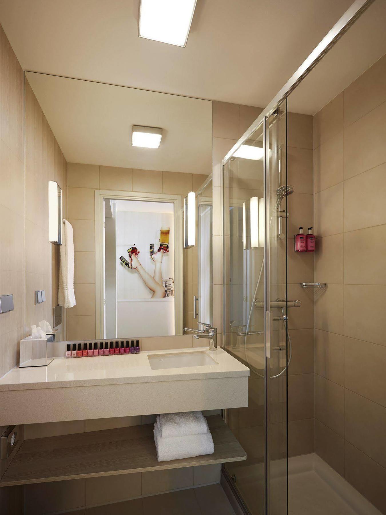 Moxy Milan Malpensa Airport Hotel Case Nuove  Ngoại thất bức ảnh
